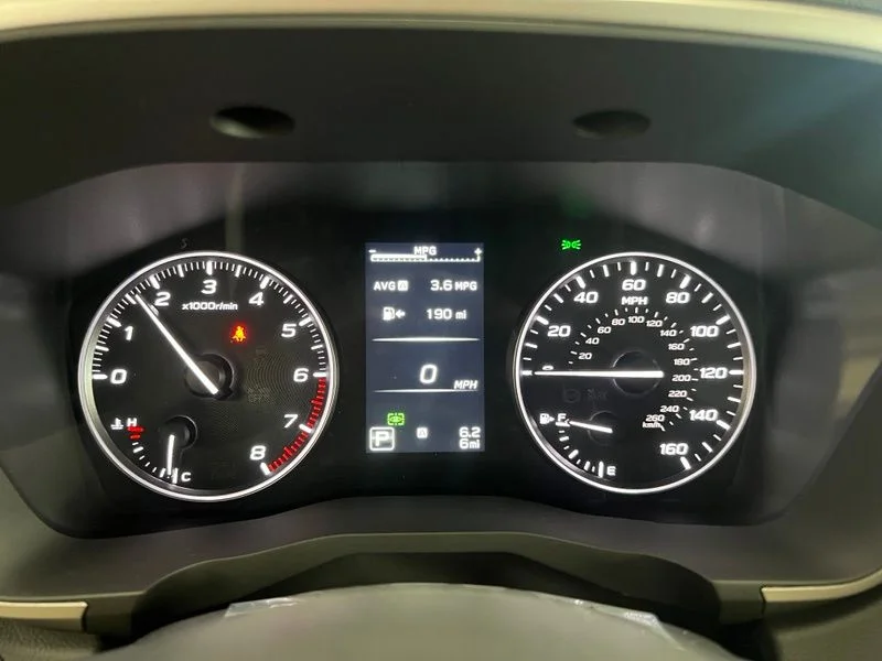 New 2026 AUTUMN GREEN METALLIC Subaru Limited 8-Passenger image 32