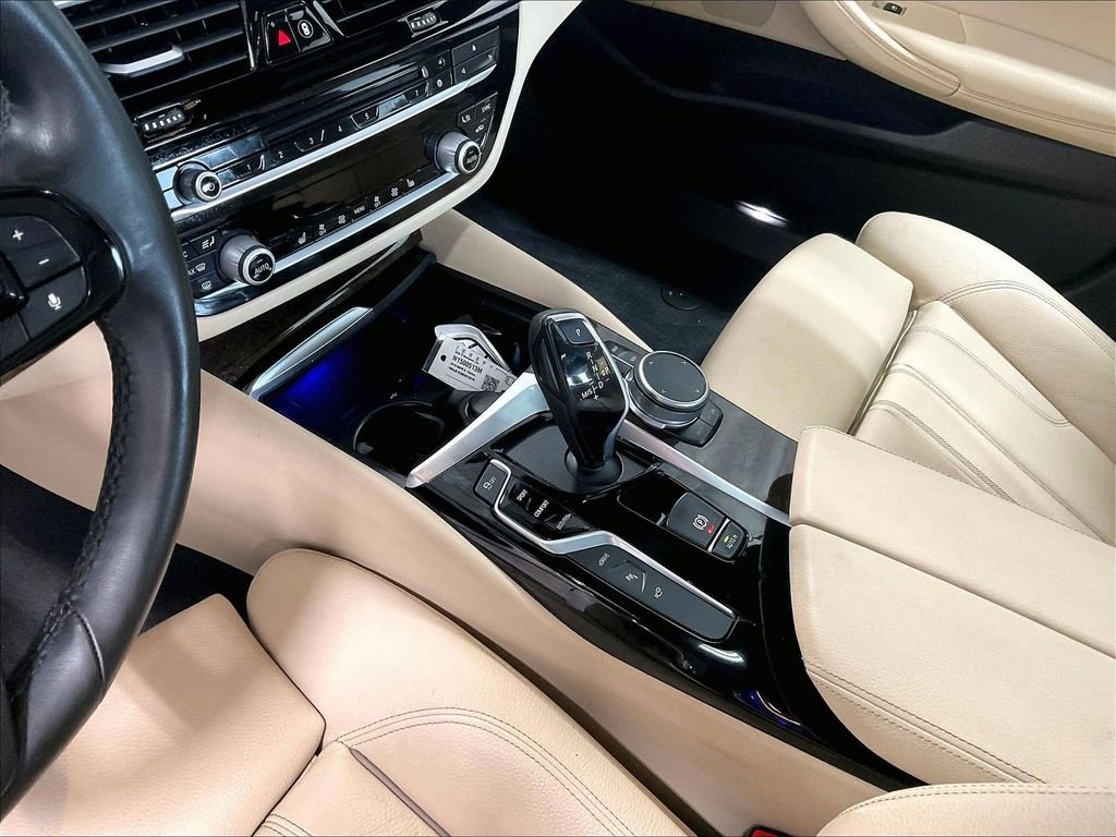 Used 2019 Blue BMW 530e xDrive iPerformance image 20