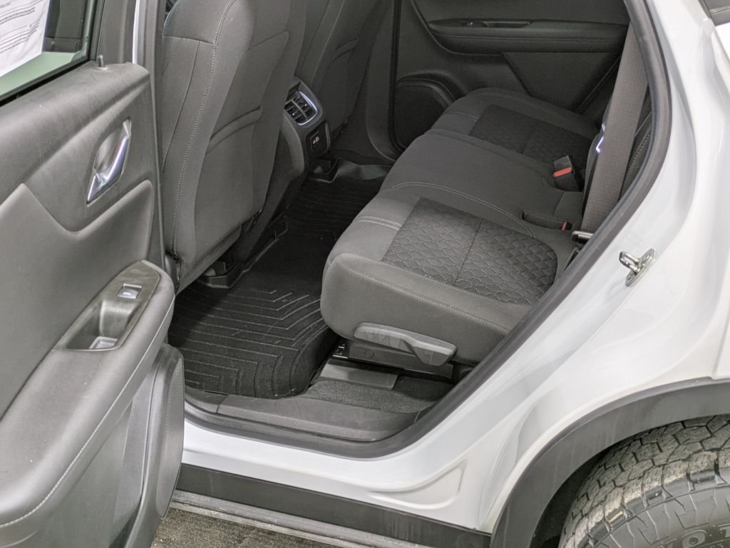 Used 2021 White Chevrolet LT image 16