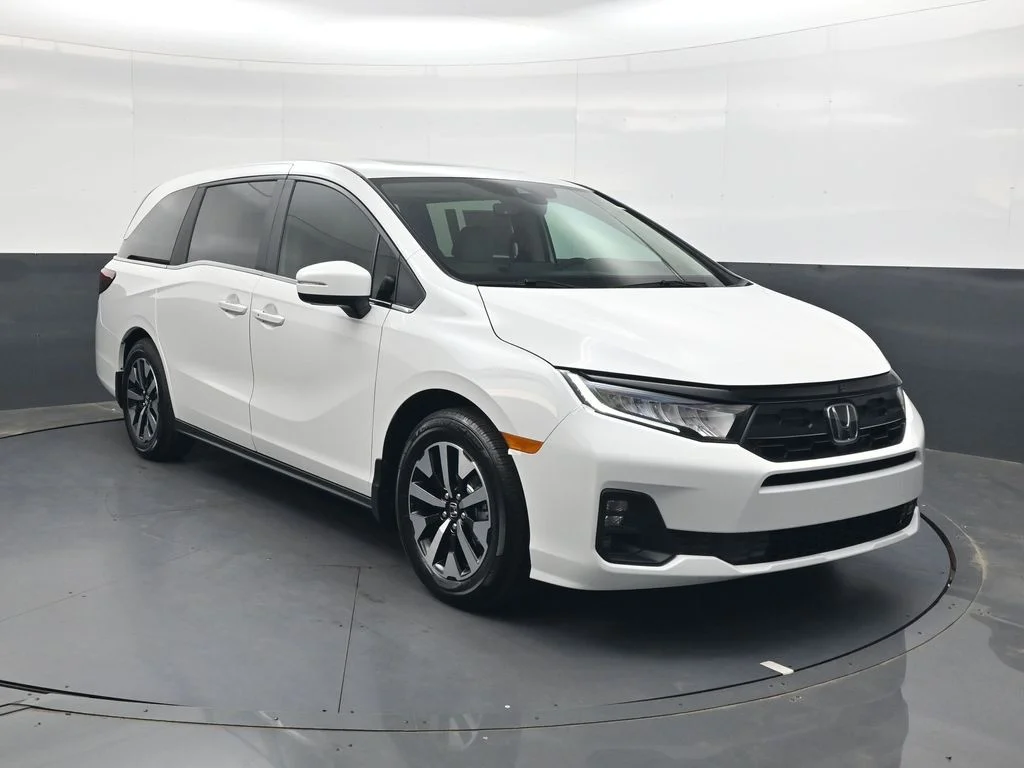 New 2026 Platinum White Pearl Honda EX-L image 2
