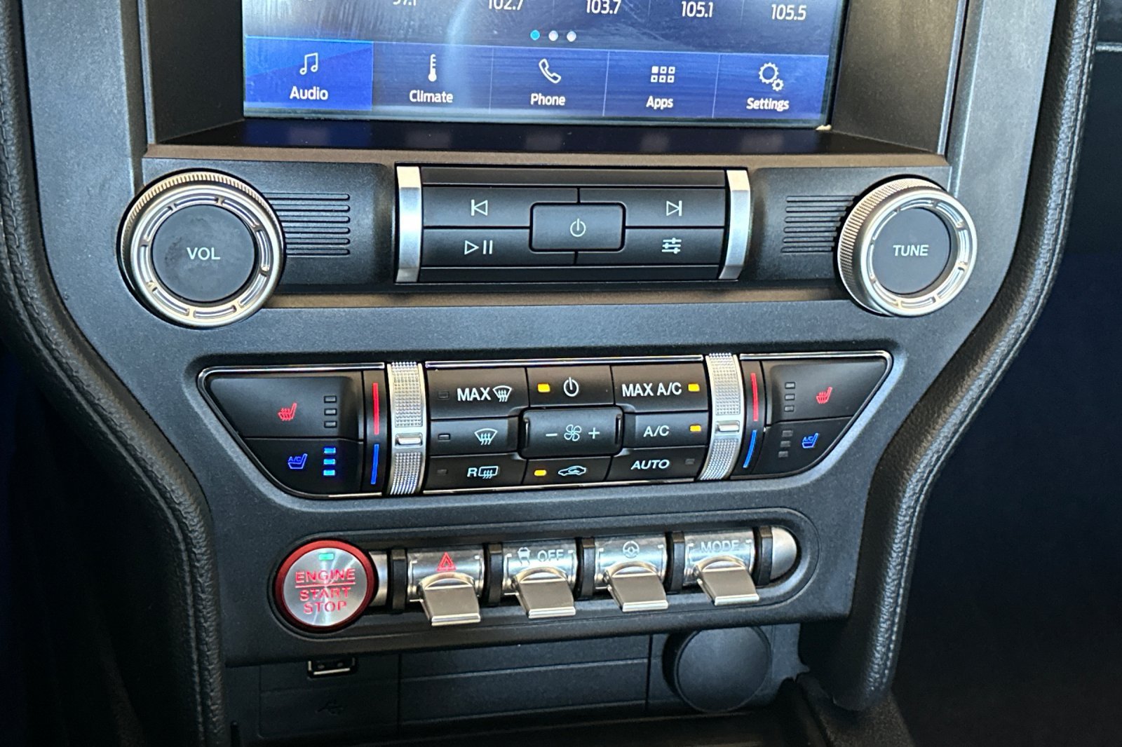 Used 2020 Silver Ford GT Premium image 20