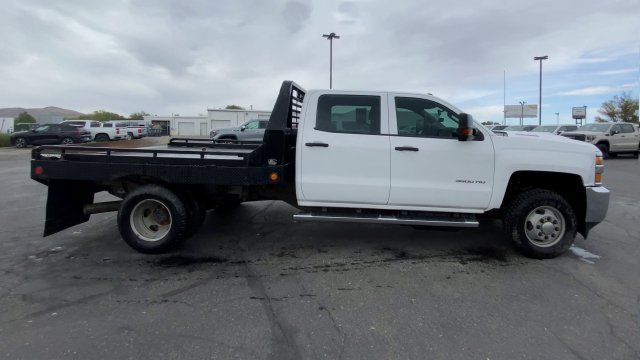Used 2017 SUMMIT WHITE Chevrolet Work Truck image 9