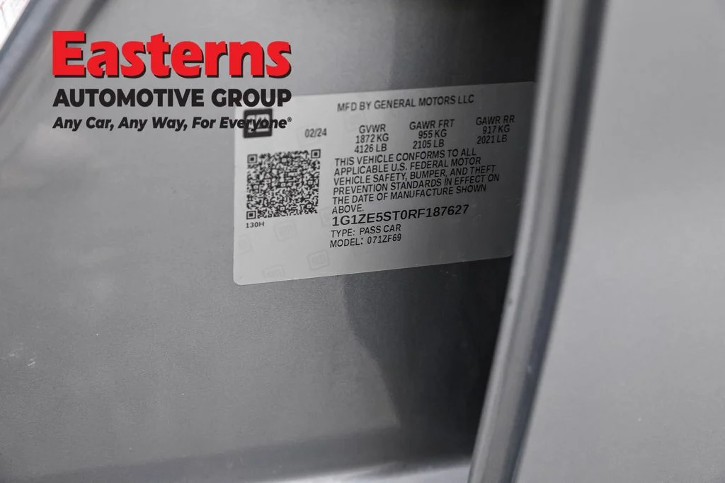 Used 2024 Gray Chevrolet LT image 37
