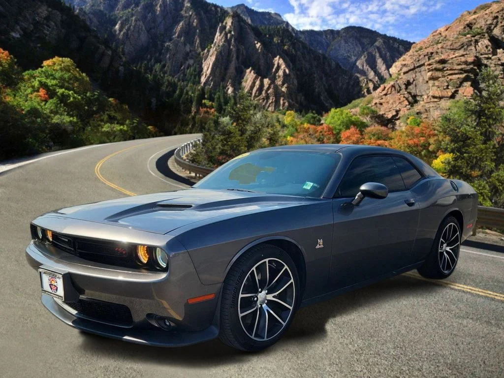 Used 2015 Gray Dodge R/T Scat Pack image 5