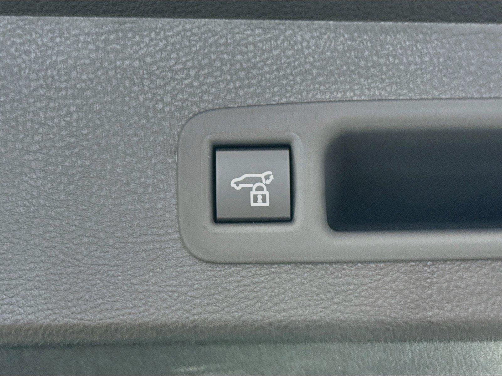 Certified Used 2026 Wind Chill Pearl Toyota XLE image 41