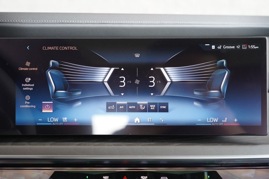 New 2026 Black Sapphire Metallic BMW 760i xDrive image 17