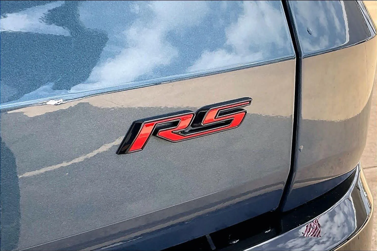 Used 2025 Lakeshore Blue Metallic Chevrolet RS image 9