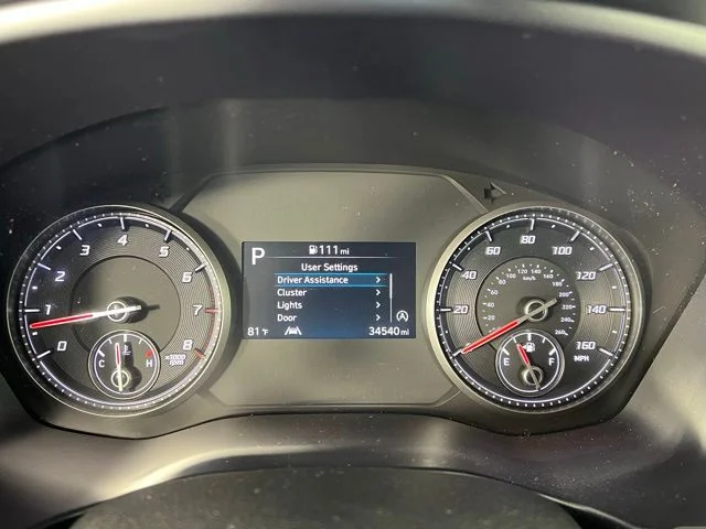 Used 2023 White Hyundai SE image 17