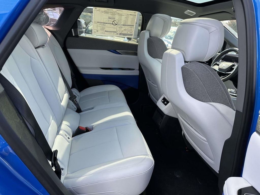 2025 Cadillac OPTIQ Luxury 1 - Photo 11