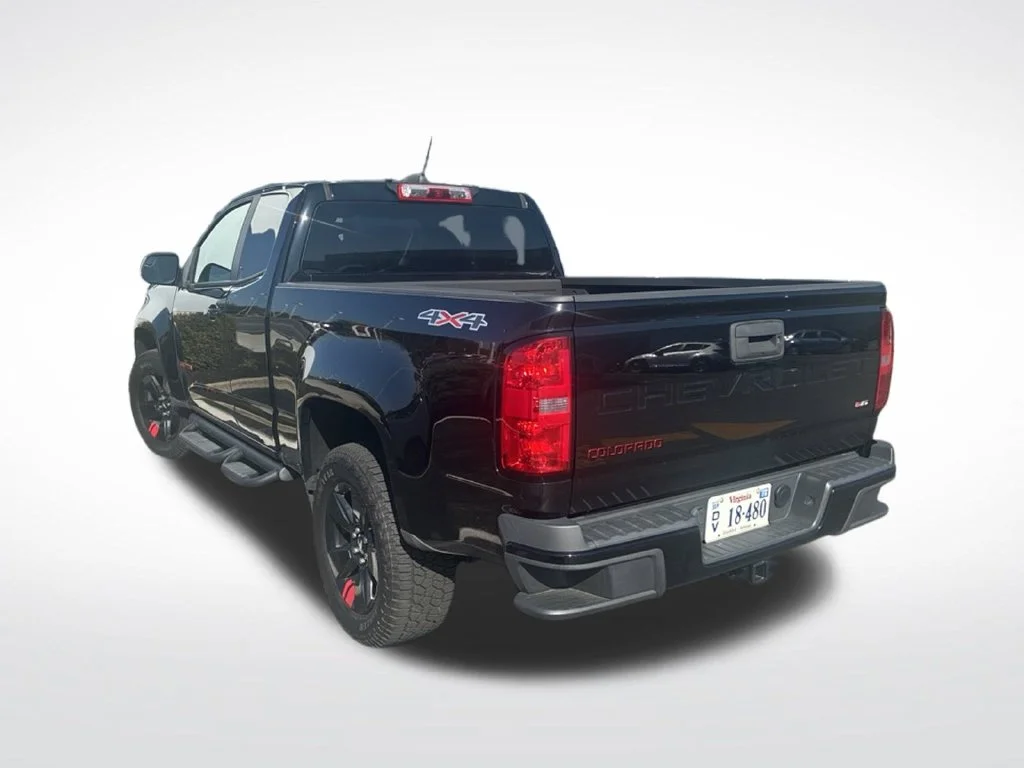 Used 2021 Black Chevrolet LT image 4