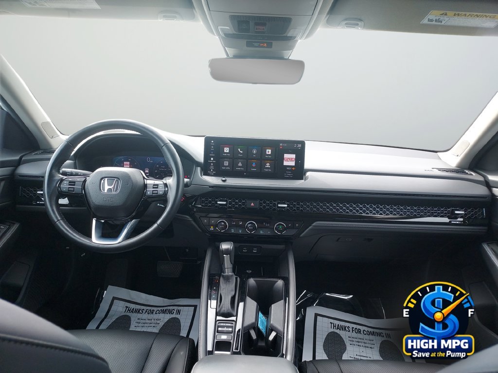 Used 2024 White Honda Touring image 29