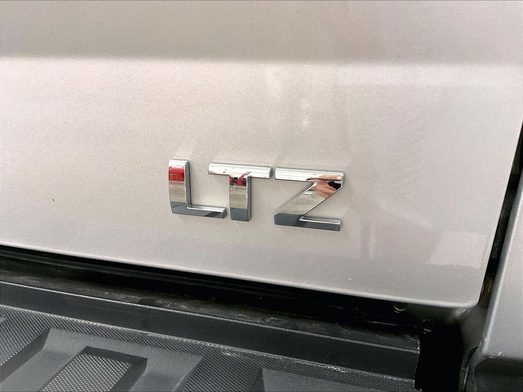 Used 2018 Silver Chevrolet LTZ image 11
