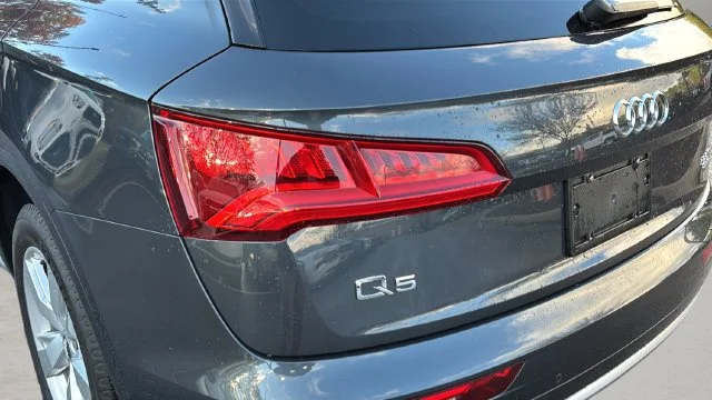 Used 2018 Gray Audi 2.0T image 34