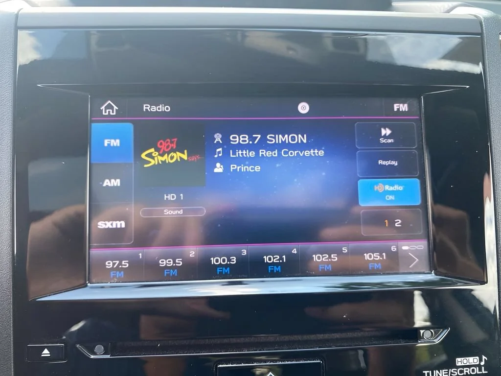 Used 2020  Subaru Premium image 20