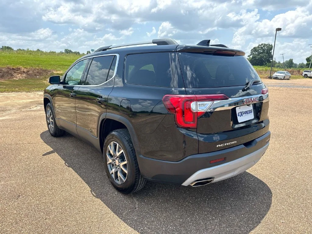 Used 2023 Black GMC SLT image 5