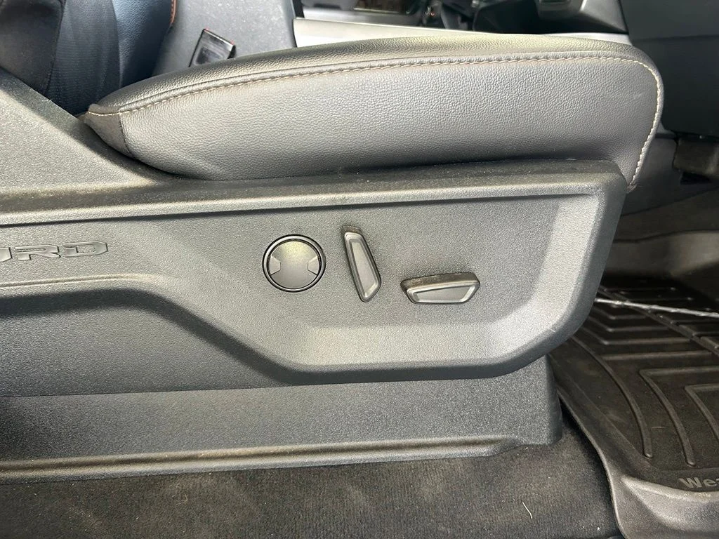 Used 2025 White Ford XL image 30