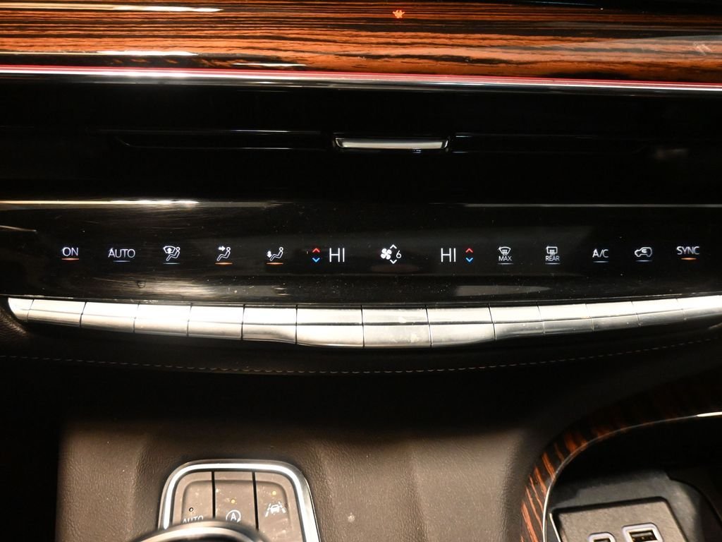 2024 Cadillac Escalade ESV Premium Luxury - Photo 12