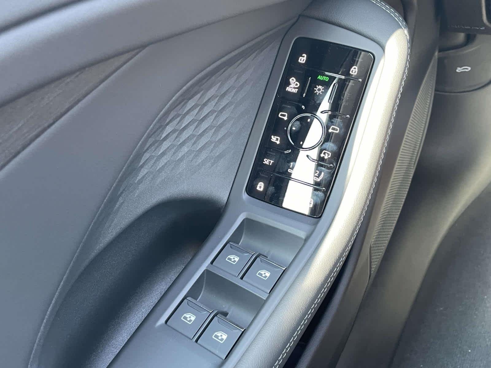 New 2026 5UA2/Blue Audi Premium Plus image 32