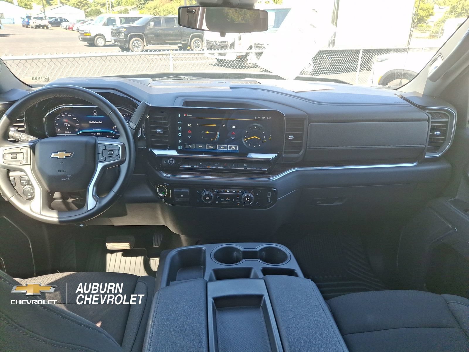2025 Chevrolet Silverado 1500 LT - Photo 9