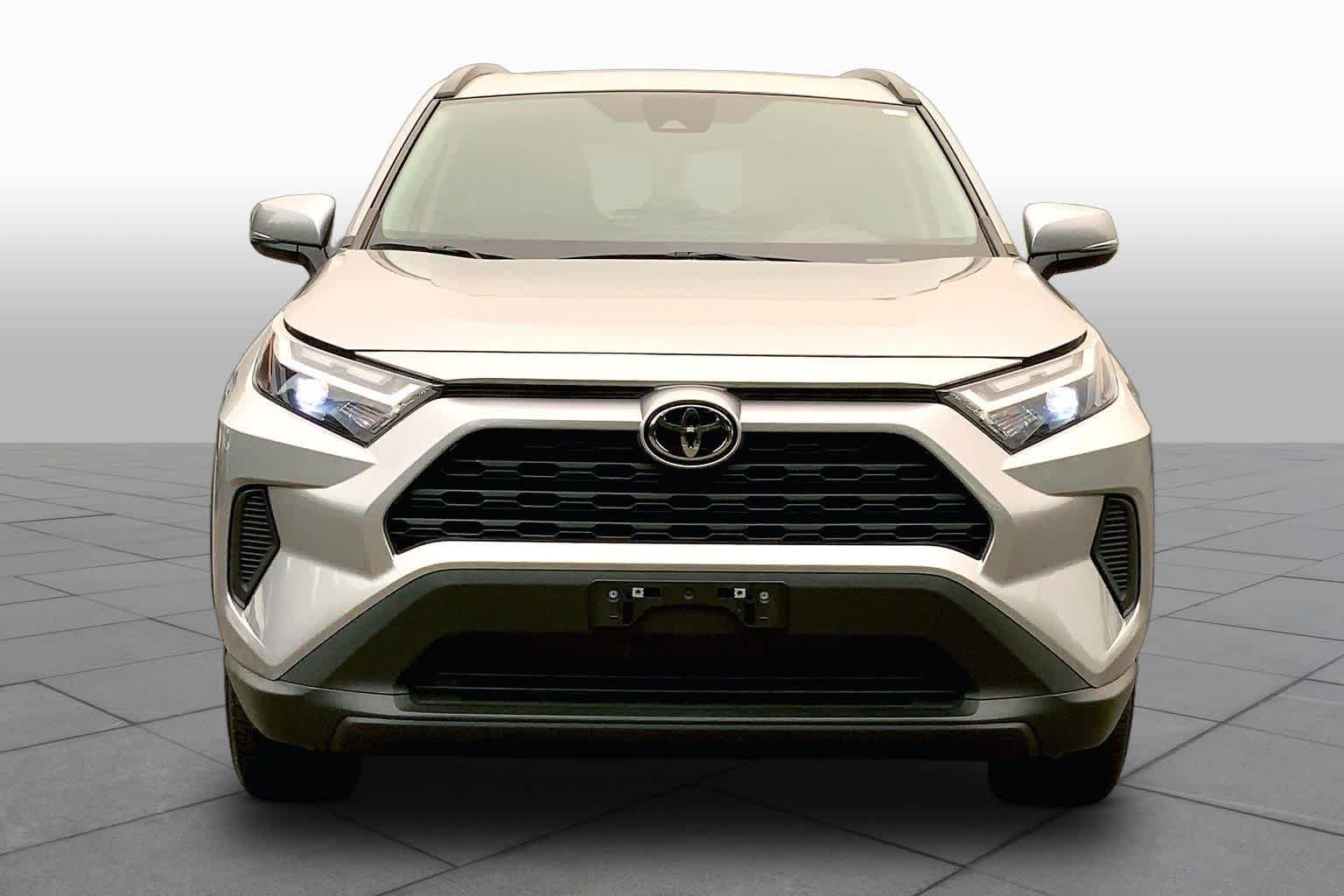 Used 2023 Silver Sky Metallic Toyota XLE image 4