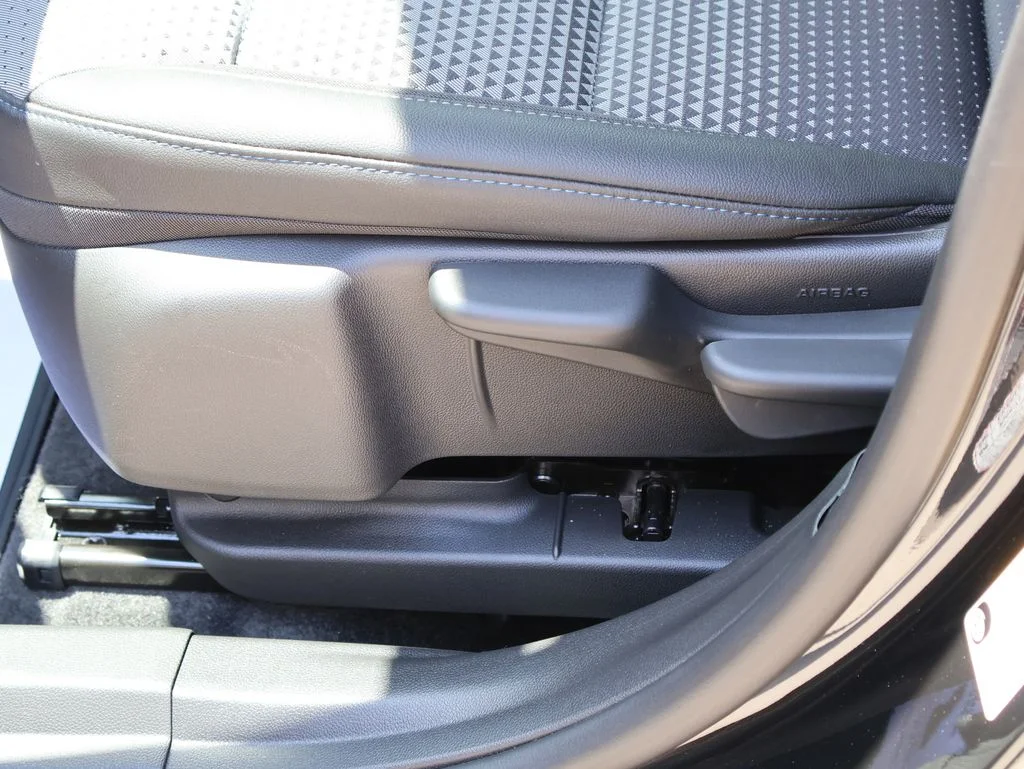 Used 2025 Black Chevrolet LT image 23