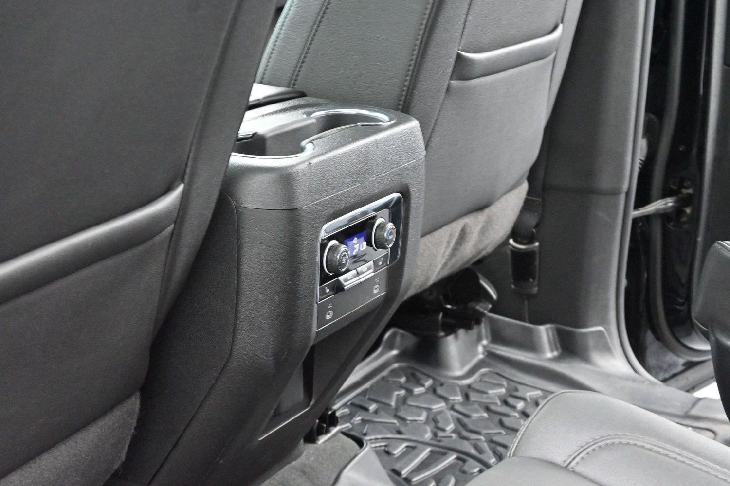 Used 2024 Black Chevrolet Z71 image 33