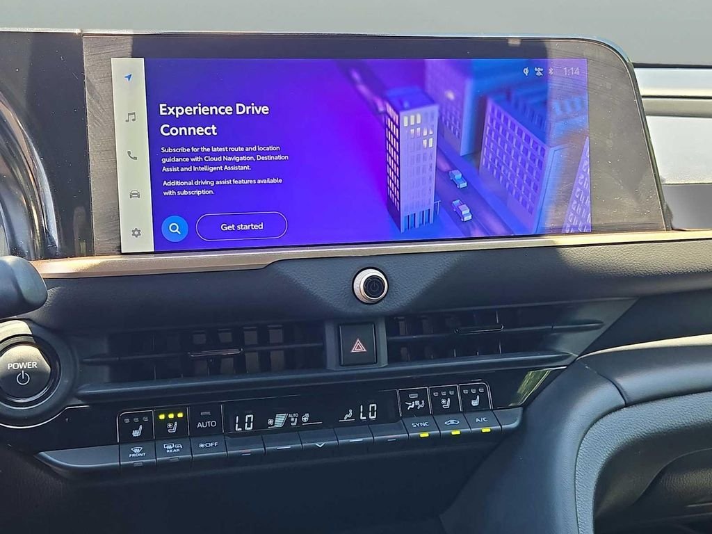 Certified Used 2024  Toyota Platinum image 26