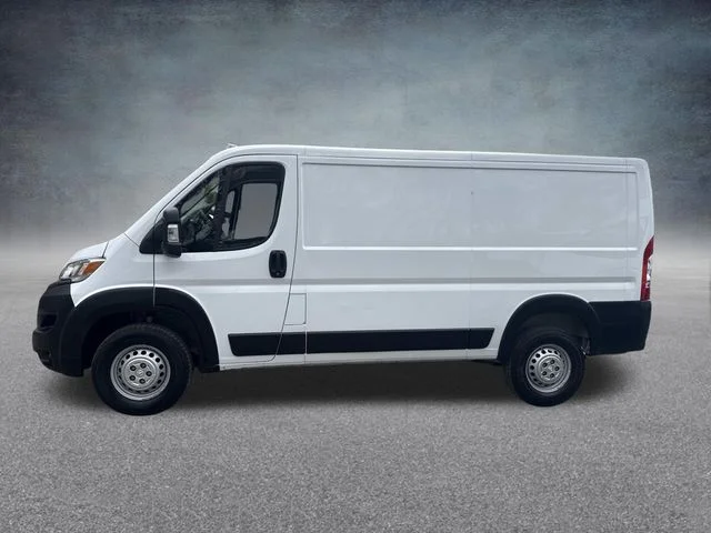 Used 2025 White Ram Base image 4