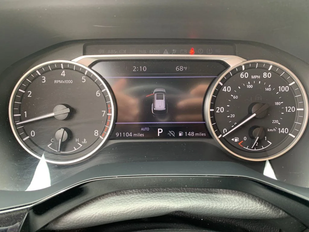 Used 2023 White Nissan SL image 31