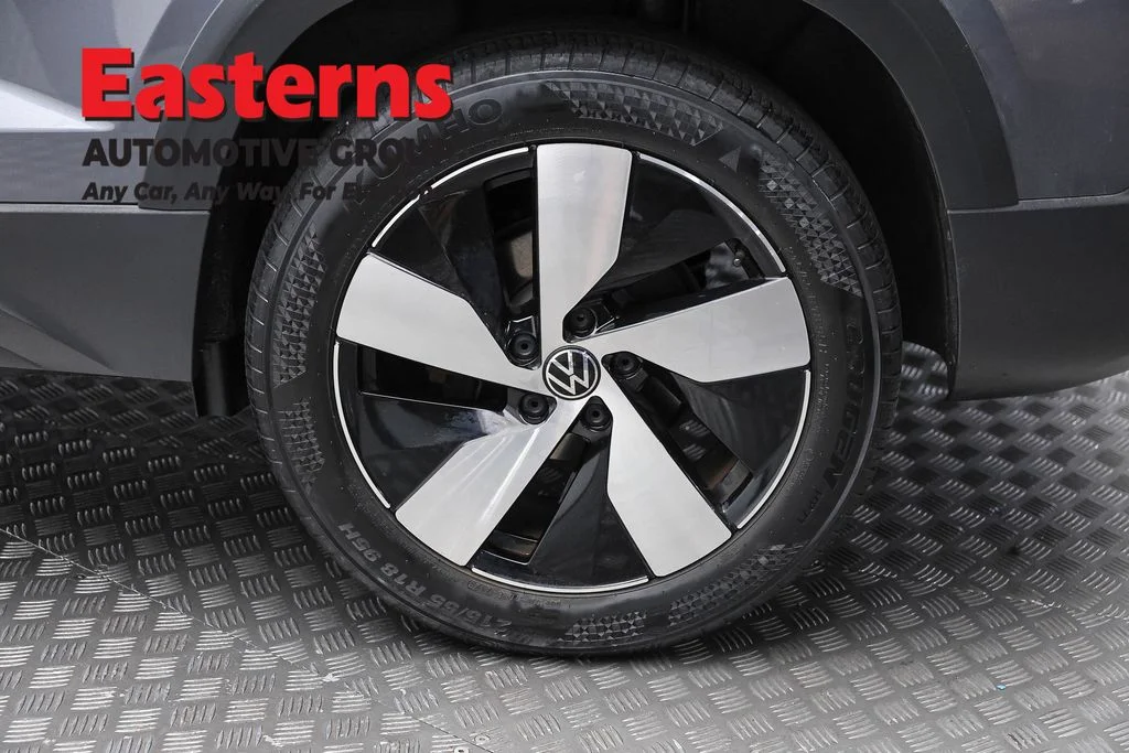 Used 2024 Gray Volkswagen 1.5T S image 8