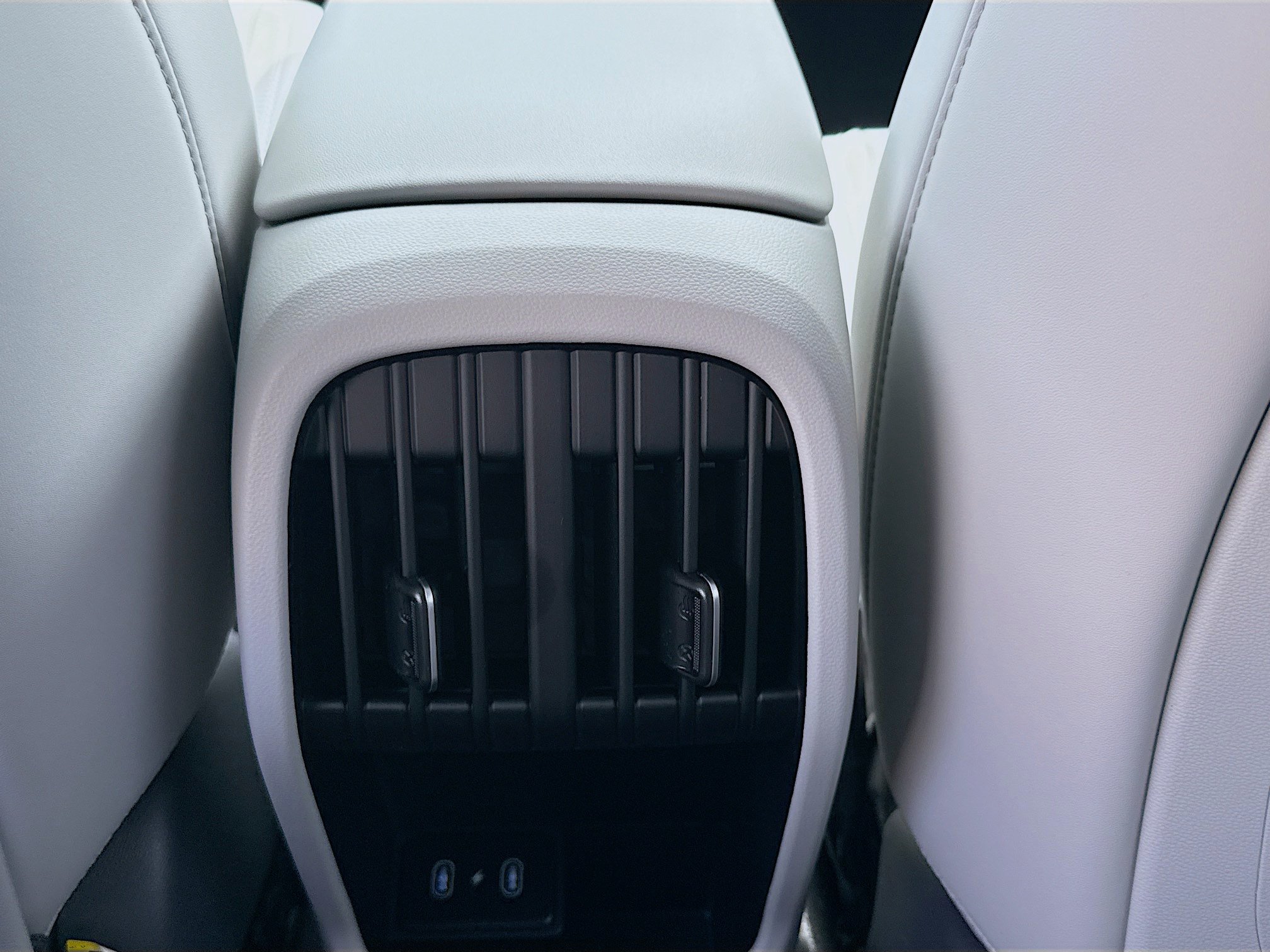 New 2026 Atlas White Hyundai SEL Premium FWD image 38
