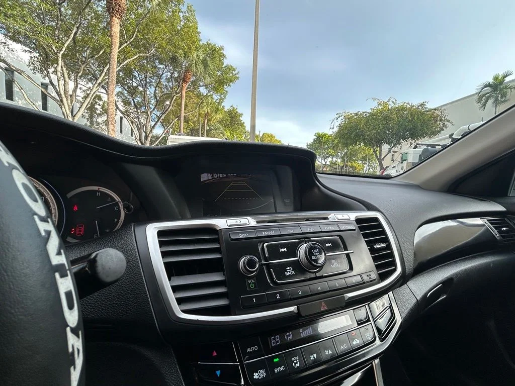 Used 2016 Gray Honda LX image 21
