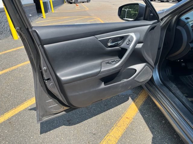 Certified Used 2017 Gun Metallic Nissan 2.5 SV image 10