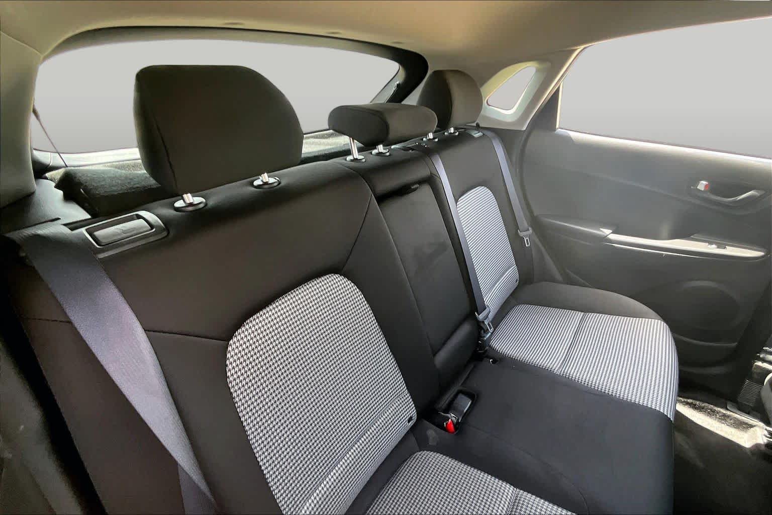 Used 2018 Sonic Silver Hyundai SEL image 18