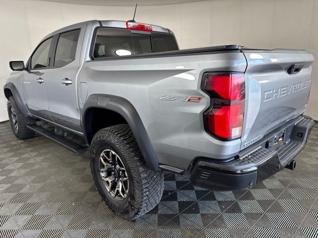 Used 2024 Gray Chevrolet ZR2 image 6