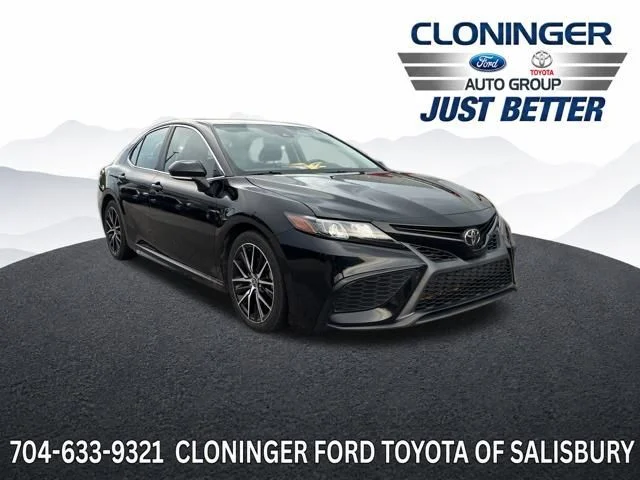 Used 2022 Black Toyota SE image 1