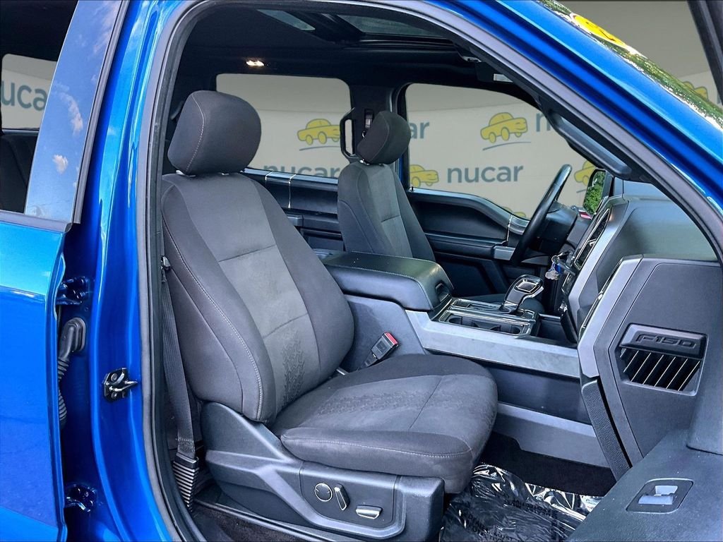 Used 2018 Lightning Blue Ford XLT image 11