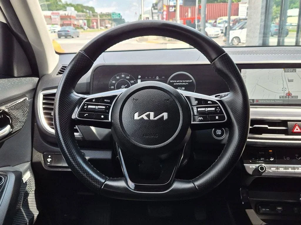Used 2024 White Kia SX image 14