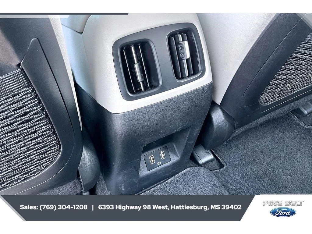 Used 2022 Portofino Gray Hyundai SEL image 25