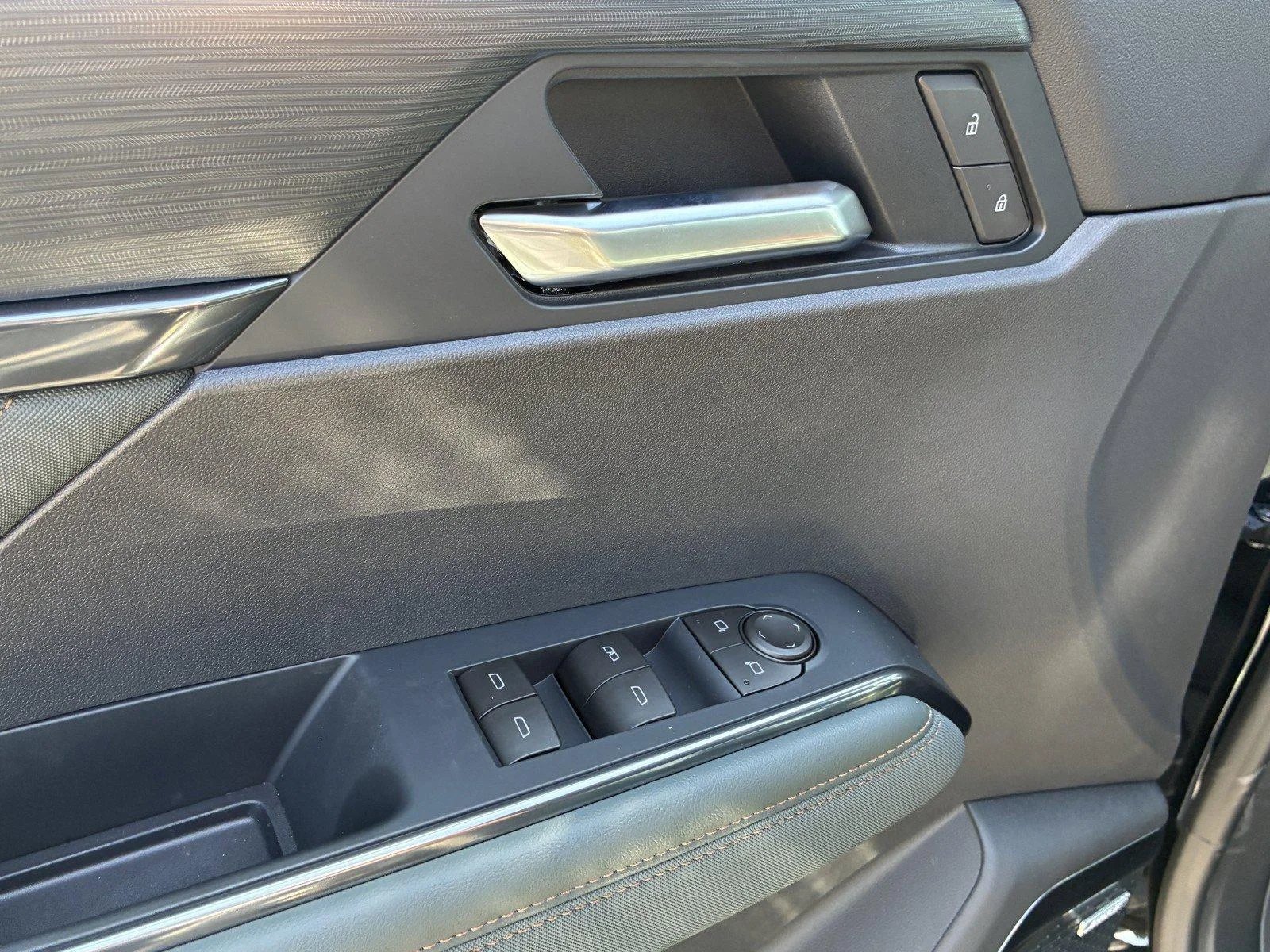 New 2027 Ebony Twilight Metallic GMC AT4 image 20
