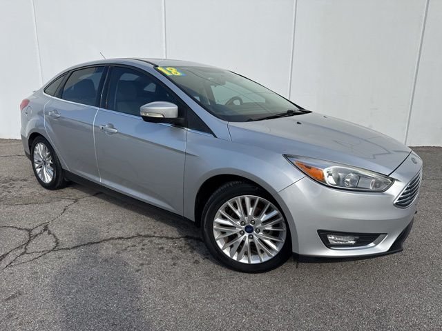 Used 2018 Ford Focus Titanium with VIN 1FADP3J21JL271640 for sale in Kansas City