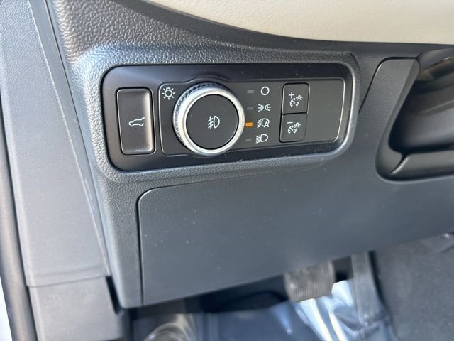 New 2026 Space White Metallic Ford Active image 15