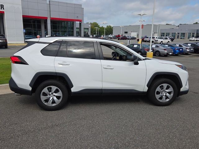 Used 2021 White Toyota LE image 13