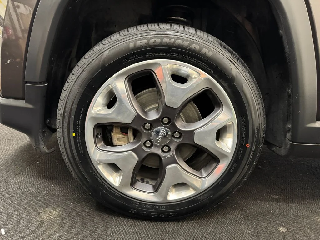 Used 2021 Gray Jeep Limited image 12