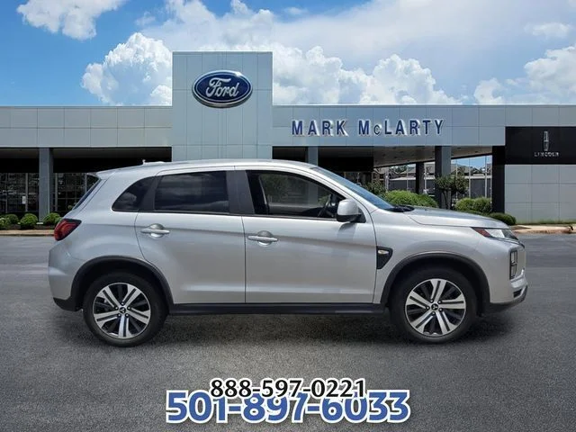 Used 2024 Silver Mitsubishi  image 6