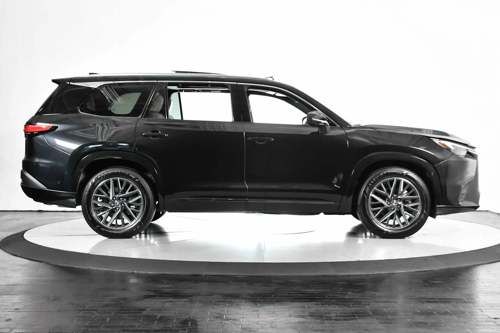 Used 2025 Caviar Lexus Premium image 8