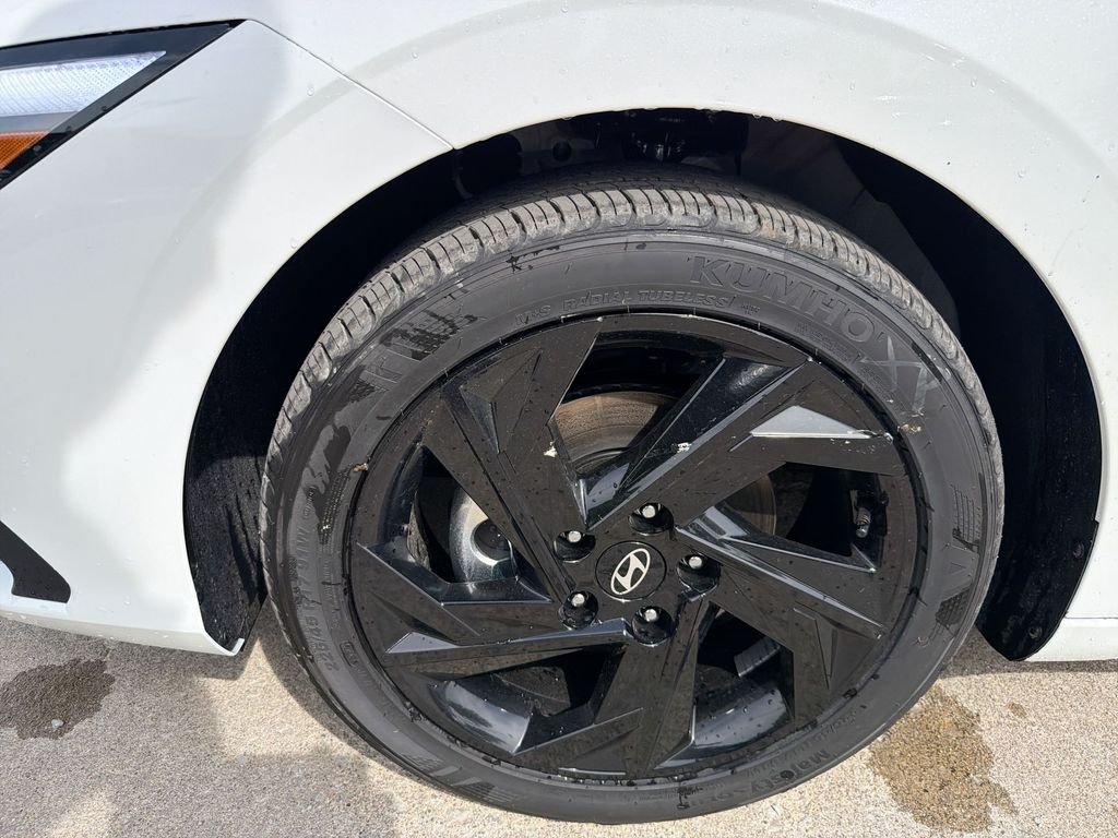 New 2026 White Hyundai SEL Sport image 16