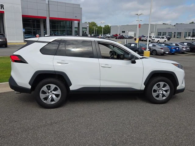 Used 2021 White Toyota LE image 13