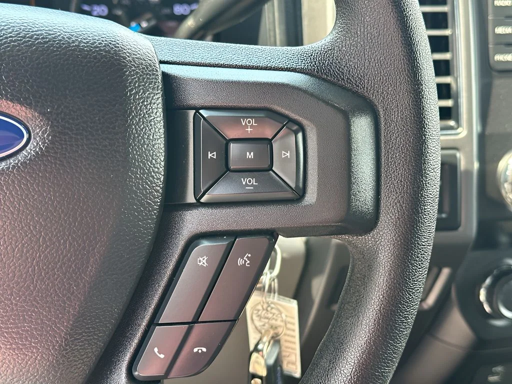 Used 2019 Oxford White Ford XLT image 30