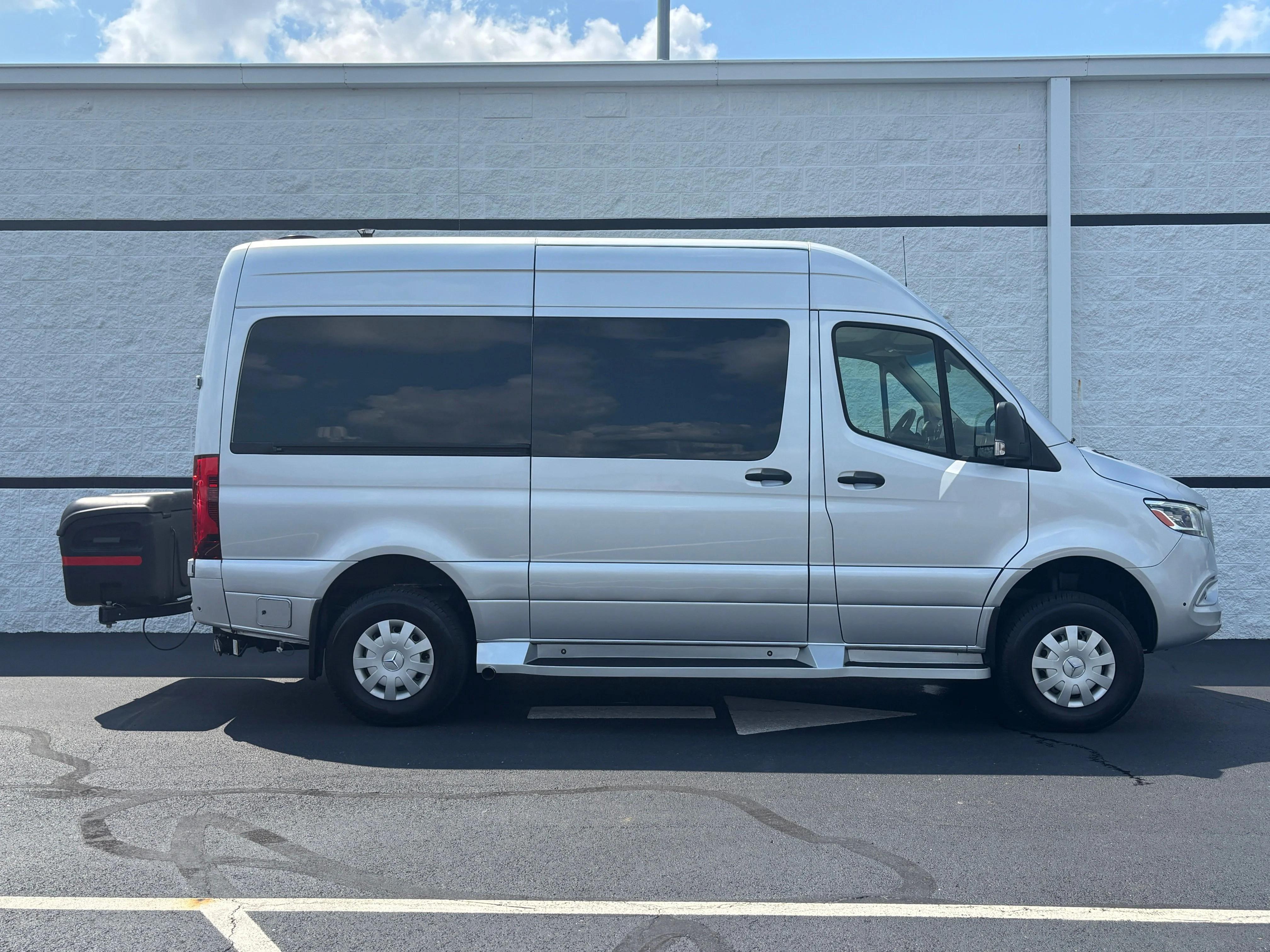 Used 2021 Silver Mercedes-Benz Midwest Luxe Cruiser image 7